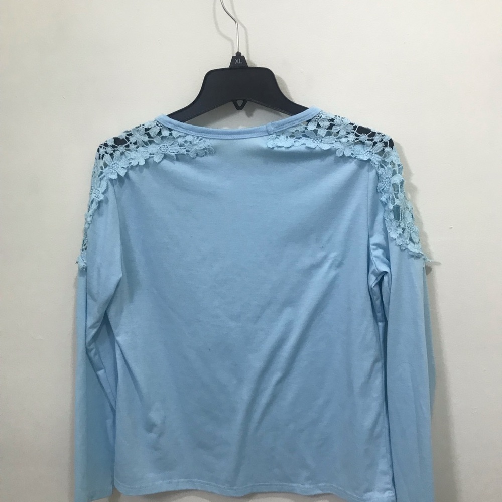 Women’s Light Blue Lace Shoulder Long-Sleeve Blouse - Picture 4 of 4